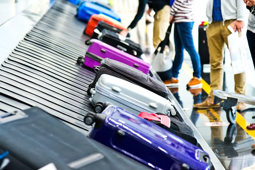 bagages de marocains quittant le pays