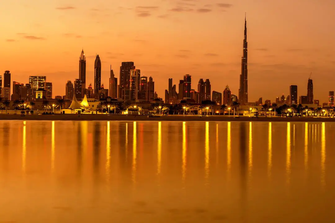 Dubaï - Le Meilleur des Deux Mondes à Un Prix