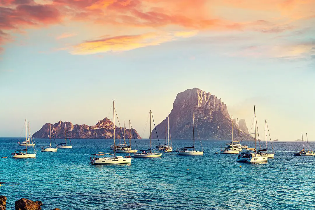 Ibiza Sunset Illumination - La magie des témoins du coucher de soleil