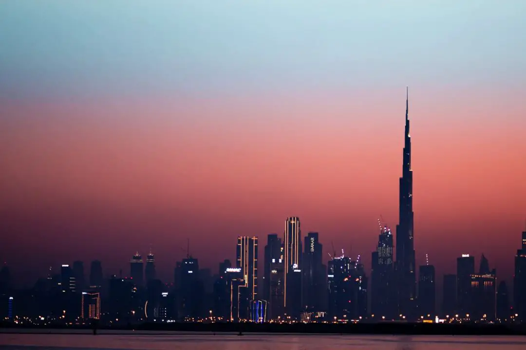 La Force Scintillante de Dubaï
