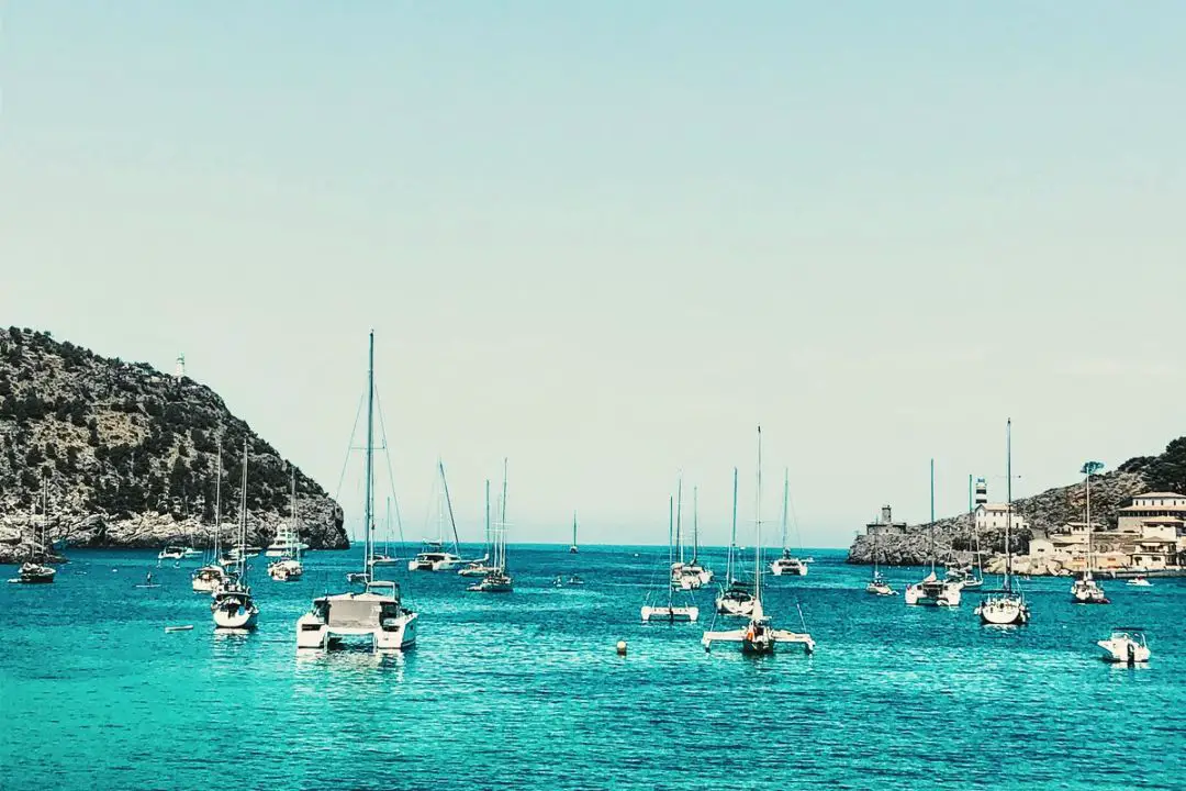 Les Eaux Turquoises De Palma De Majorque