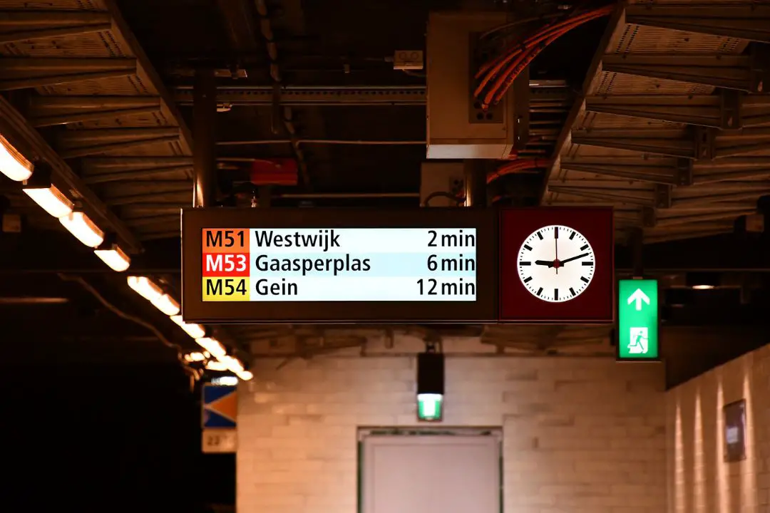 quai de métro amsterdam