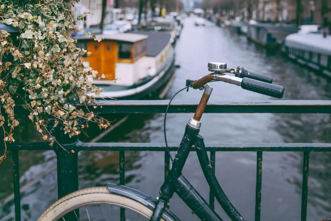 vélo hollandais a amsterdam