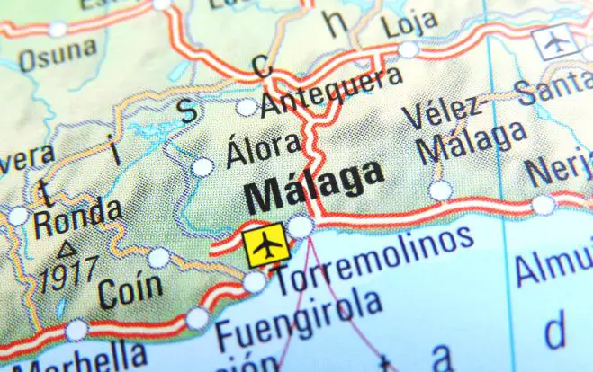 Vue sur la Plage de Malaga - L'Instant Parfait Pour Se Baigner